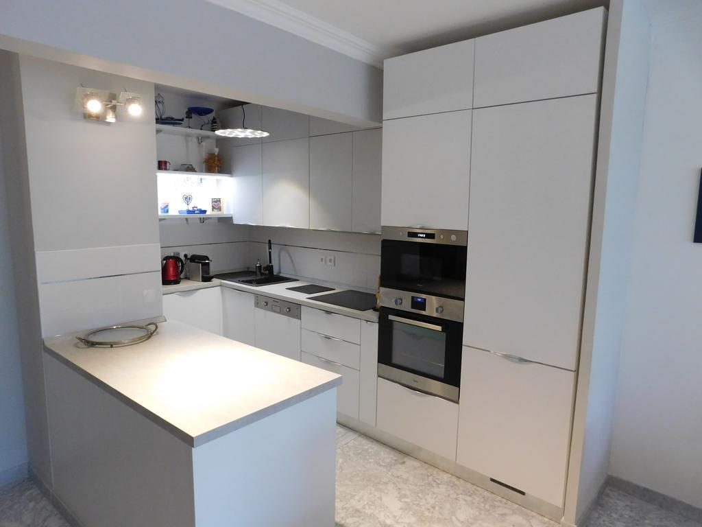 Appartement Regency ม็องตง ภายนอก รูปภาพ